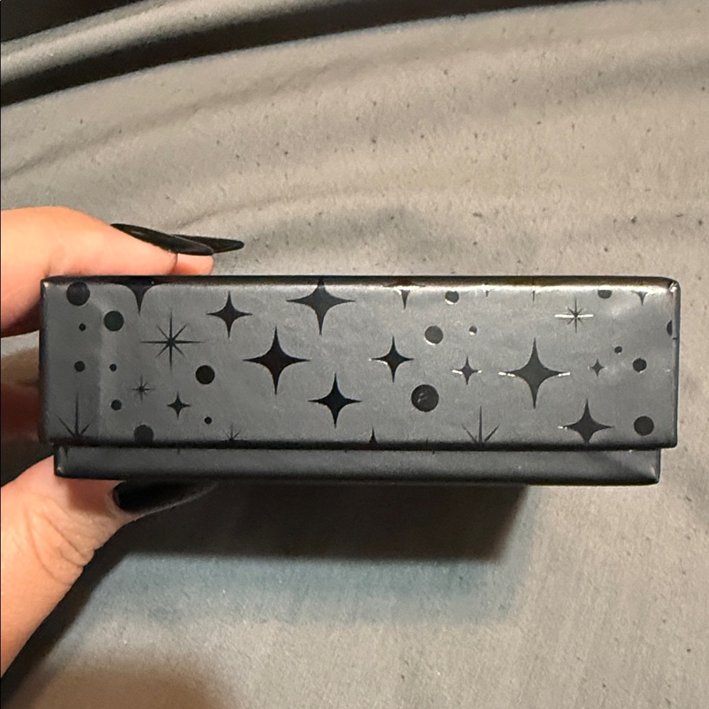 Baublebar Disney Evil Queen Earrings - Picture 5 of 9